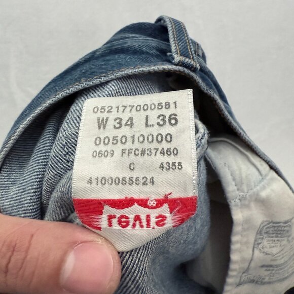 Levis 501 Jeans Mens 34x36 (32x32) Blue Original Fit Straight Leg Button Fly - Picture 3 of 14